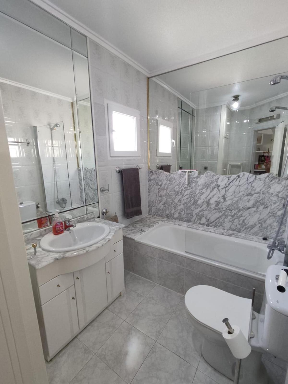 Schoenes Ruhiges Rooftop Apartment Mit Grosser Dachterrasse Торевьиа Экстерьер фото