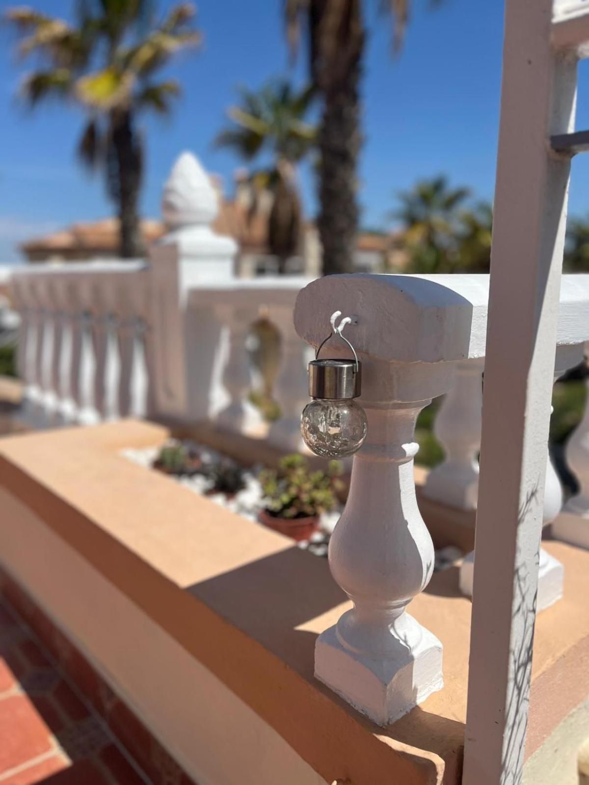 Schoenes Ruhiges Rooftop Apartment Mit Grosser Dachterrasse Торевьиа Экстерьер фото